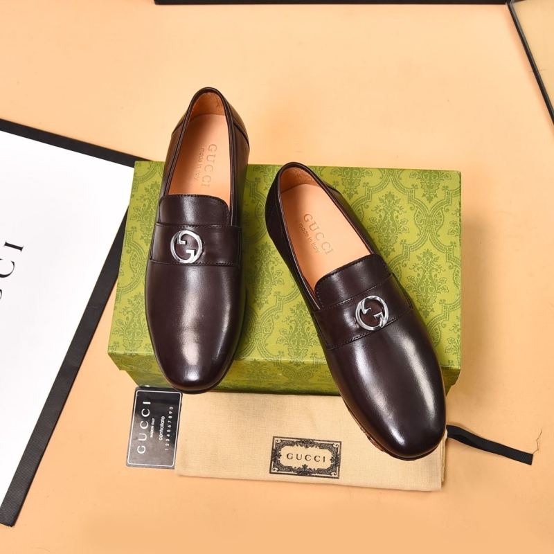 G*u*i leather shoes